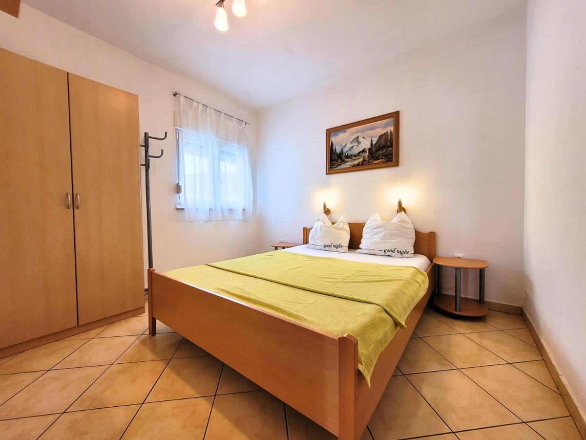 Apartment Jelena Vir Exteriér fotografie